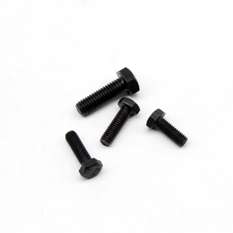 8.8 Grade Black Carbon Steel Hex Bolt 4